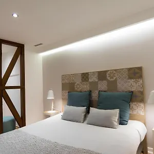 Appartement Casa Do Castelo 2- Work Or Relax In The Historic Heart Of Lisbon!, Lisboa